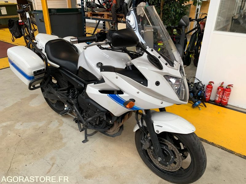G MOTO XJ6 DQ-604-DY - Motocyclette: photos 1 G MOTO XJ6 DQ-604-DY - Motocyclette: photos 1