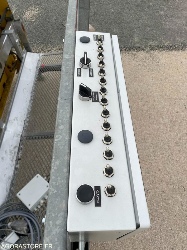 GRAVILLONNEUR CYLEXTRA D'OCCASION CMTP - Travaux routiers: photos 5 GRAVILLONNEUR CYLEXTRA D'OCCASION CMTP - Travaux routiers: photos 5