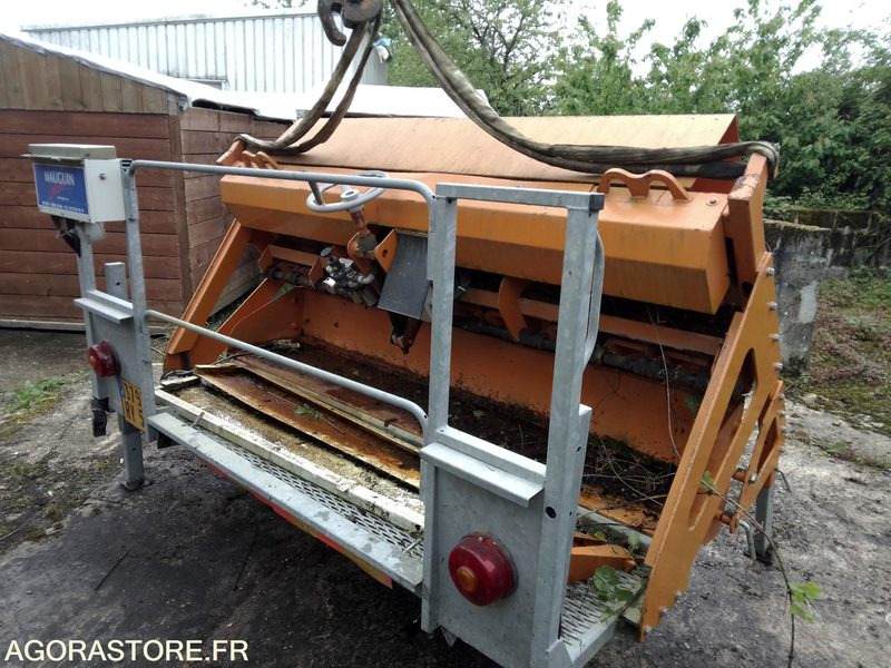 GRAVILLONNEUR - Travaux routiers: photos 3 GRAVILLONNEUR - Travaux routiers: photos 3