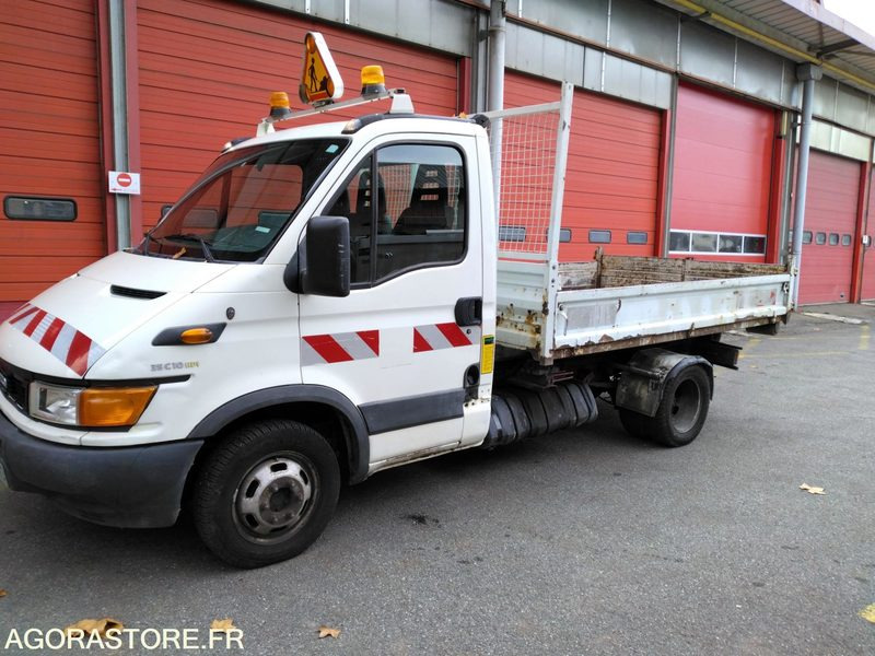 IVECO AMPLIROLL - Utilitaire benne: photos 1 IVECO AMPLIROLL - Utilitaire benne: photos 1