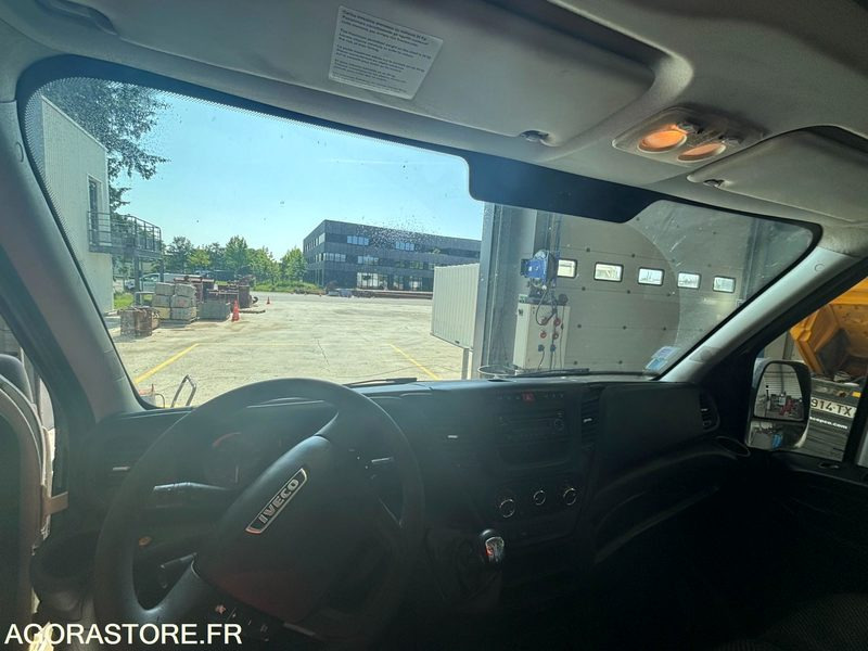 IVECO Daily 35C13 -  2015 / 277922 KM (GTM17063) - Fourgon utilitaire: photos 5 IVECO Daily 35C13 -  2015 / 277922 KM (GTM17063) - Fourgon utilitaire: photos 5