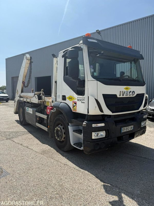 IVECO STRALIS MULTIBENNE 4x2 - 2015 / 61000KM - Camion multibenne: photos 1 IVECO STRALIS MULTIBENNE 4x2 - 2015 / 61000KM - Camion multibenne: photos 1