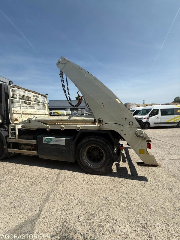 IVECO STRALIS MULTIBENNE 4x2 - 2015 / 61000KM - Camion multibenne: photos 5 IVECO STRALIS MULTIBENNE 4x2 - 2015 / 61000KM - Camion multibenne: photos 5