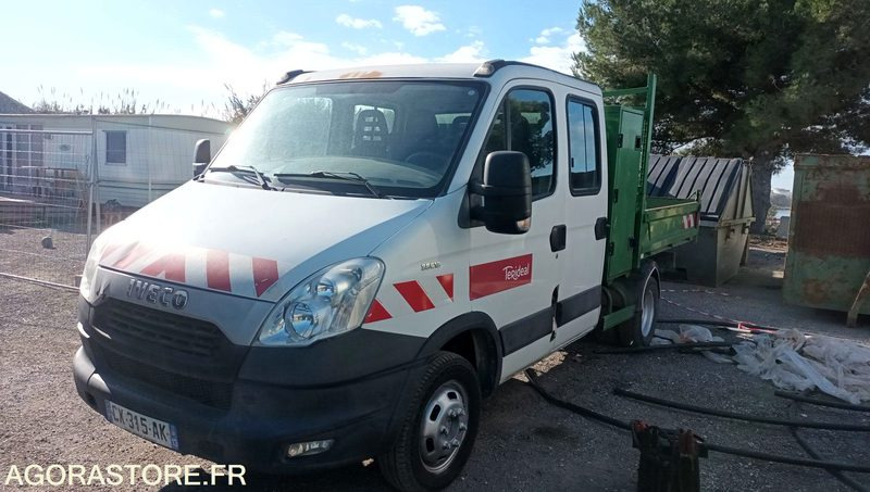 Iveco - 2013 - 275975kms - CX-315-AK - Fourgon utilitaire: photos 2 Iveco - 2013 - 275975kms - CX-315-AK - Fourgon utilitaire: photos 2