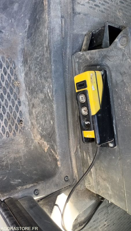 Iveco - 2013 - 275975kms - CX-315-AK - Fourgon utilitaire: photos 4 Iveco - 2013 - 275975kms - CX-315-AK - Fourgon utilitaire: photos 4