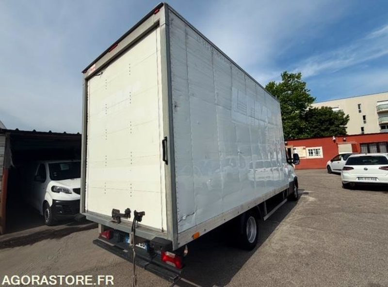 Iveco DAILY CCB - 2020 - 295 000km - Fourgon utilitaire: photos 5 Iveco DAILY CCB - 2020 - 295 000km - Fourgon utilitaire: photos 5