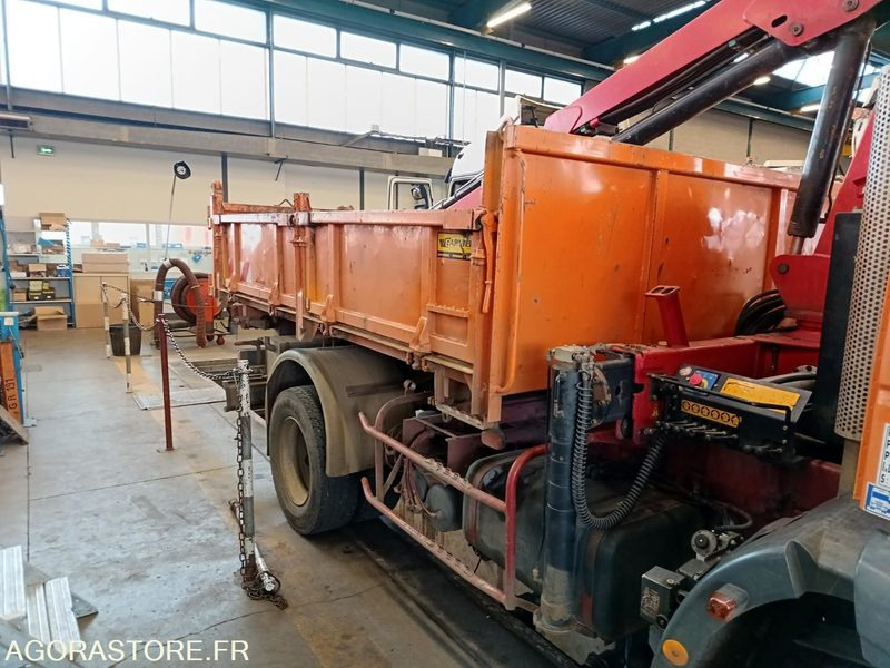 Iveco euro Cargo 120E18 BC313FS - Utilitaire benne: photos 4 Iveco euro Cargo 120E18 BC313FS - Utilitaire benne: photos 4