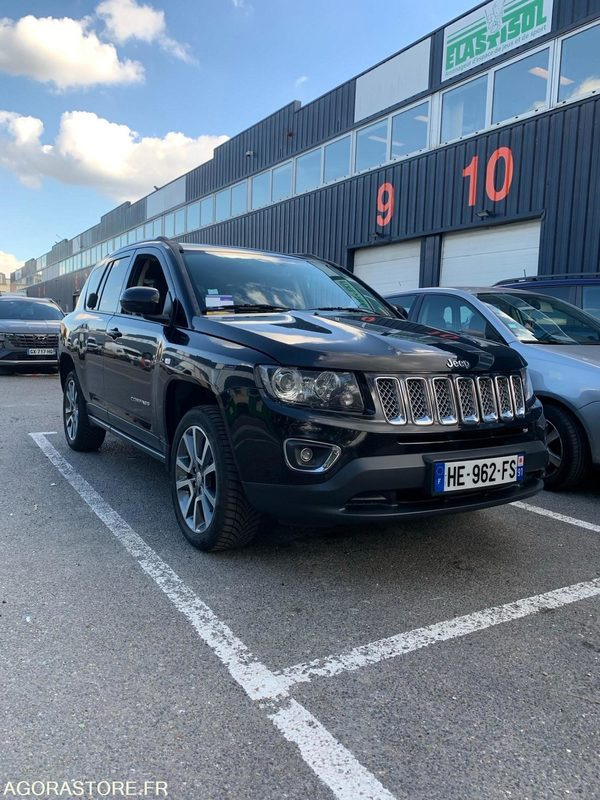 JEEP COMPASS LIMITED 2014 102852KM - SUV: photos 2 JEEP COMPASS LIMITED 2014 102852KM - SUV: photos 2