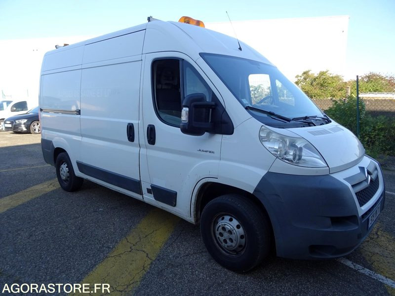 JUMPER-Ciroen-H2/L2-N°80379/35 - MEC 2007-187510km/979YM71 - Fourgonnette: photos 3 JUMPER-Ciroen-H2/L2-N°80379/35 - MEC 2007-187510km/979YM71 - Fourgonnette: photos 3
