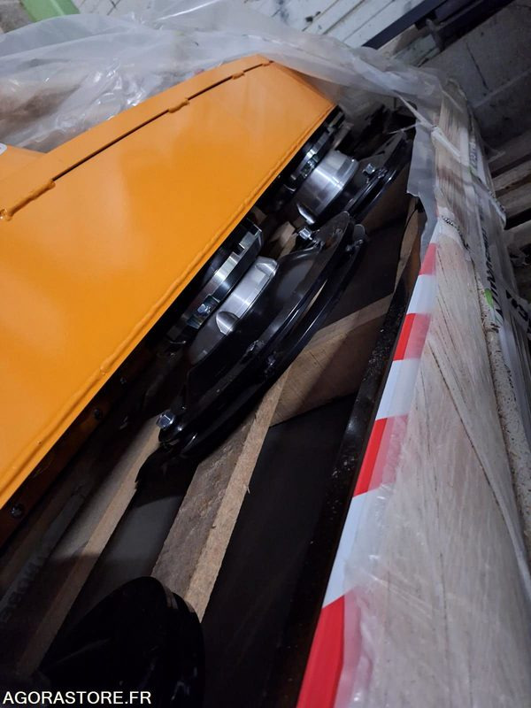 LAMIER ELISS 4EL V2 - Broyeur/ Épareuse: photos 3 LAMIER ELISS 4EL V2 - Broyeur/ Épareuse: photos 3