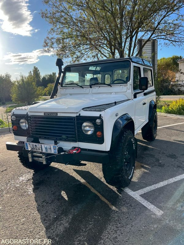 LAND ROVER DEFENDER 90 - SUV: photos 2 LAND ROVER DEFENDER 90 - SUV: photos 2