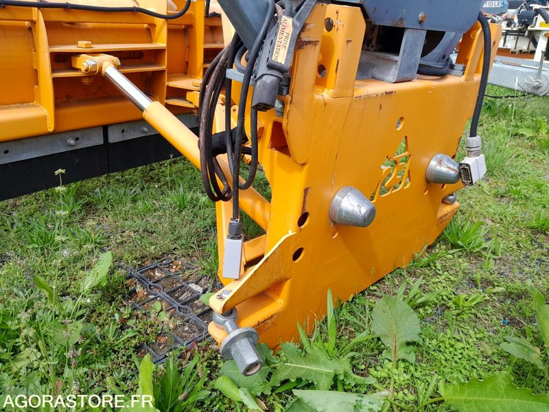 Lame à neige Europe Service Agilo25 (LN062) - Matériel de jardinage: photos 3 Lame à neige Europe Service Agilo25 (LN062) - Matériel de jardinage: photos 3