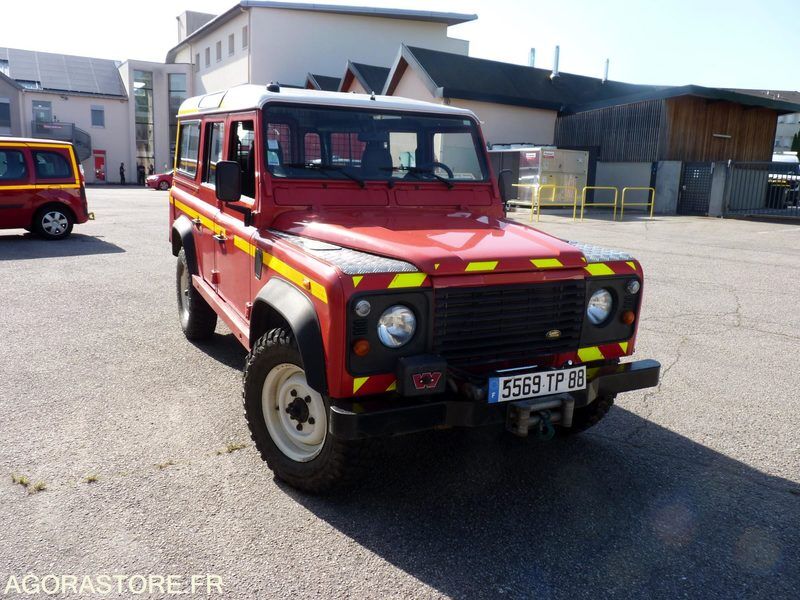 Land Rover Defender Long - SUV: photos 1 Land Rover Defender Long - SUV: photos 1