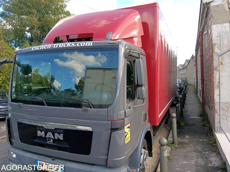 MAN TGL 7.150 ANNEE 2011- 7.5T - Camion fourgon: photos 2 MAN TGL 7.150 ANNEE 2011- 7.5T - Camion fourgon: photos 2