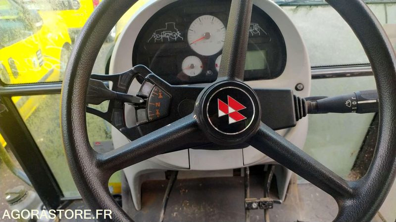 MASSEY FERGUSSIN 6445 DYNA-6 - 2008 - 6022kms - Tracteur agricole: photos 3 MASSEY FERGUSSIN 6445 DYNA-6 - 2008 - 6022kms - Tracteur agricole: photos 3