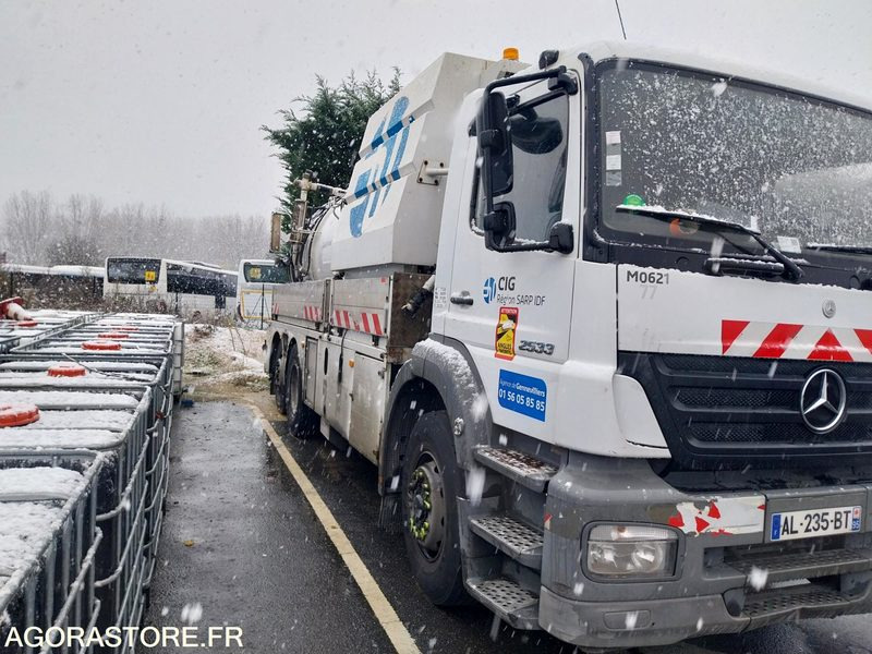 MERCEDES Actros HUWER 2006 (350000Km) NON ROULANT EXPORT UNIQUEMENT - Camion hydrocureur: photos 3 MERCEDES Actros HUWER 2006 (350000Km) NON ROULANT EXPORT UNIQUEMENT - Camion hydrocureur: photos 3