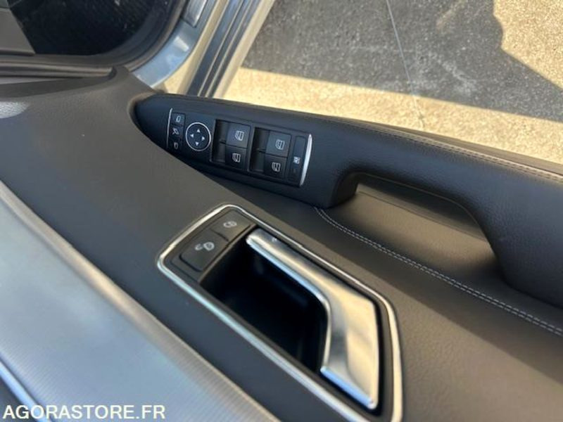 Voiture break MERCEDES E250 CDI 4MATIC: photos 11