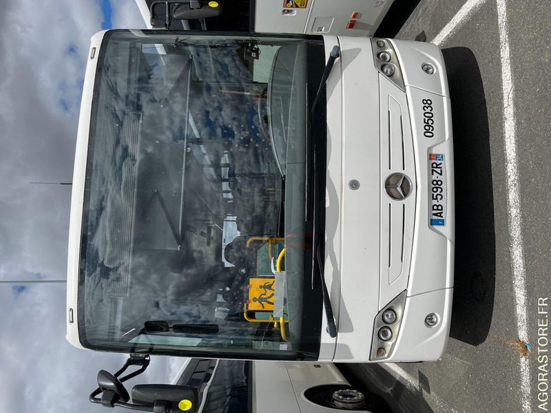 MERCEDES INTOURO N°095038 - Bus scolaire: photos 1 MERCEDES INTOURO N°095038 - Bus scolaire: photos 1