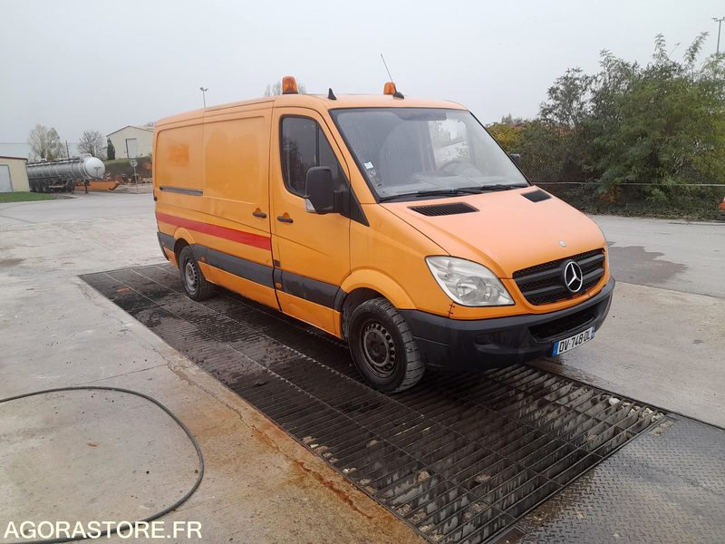 MERCEDES SPRINTER - 2008 - 313781 KM - Fourgon utilitaire: photos 4 MERCEDES SPRINTER - 2008 - 313781 KM - Fourgon utilitaire: photos 4
