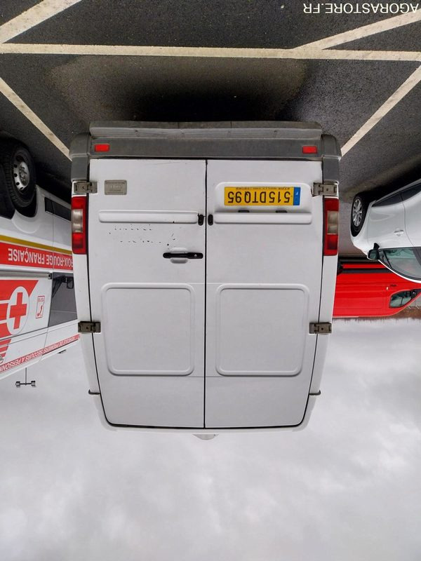 MERCEDES Sprinter 411CDI Fourgon L4 VASP 2004 148238Km ROULANT PRO UNIQUEMENT - Fourgon utilitaire: photos 5 MERCEDES Sprinter 411CDI Fourgon L4 VASP 2004 148238Km ROULANT PRO UNIQUEMENT - Fourgon utilitaire: photos 5