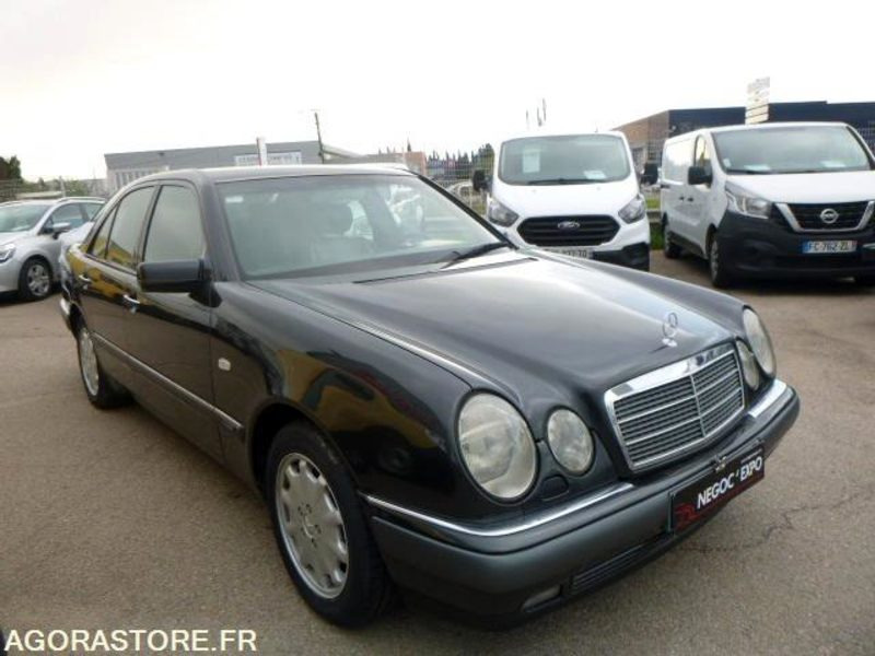 MERCEDES classe E 420 v8 W210 - 1996 - immatriculation espagnole vente pour pro - Voiture: photos 1 MERCEDES classe E 420 v8 W210 - 1996 - immatriculation espagnole vente pour pro - Voiture: photos 1