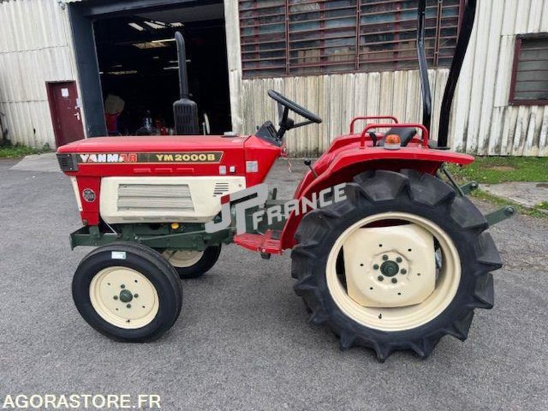MICROTRACTEUR YANMAR 20CV 2 CYLINDRES 1150CM3 D'OCCASION 2RM TRES BON ETAT 810H - Tracteur agricole: photos 2 MICROTRACTEUR YANMAR 20CV 2 CYLINDRES 1150CM3 D'OCCASION 2RM TRES BON ETAT 810H - Tracteur agricole: photos 2