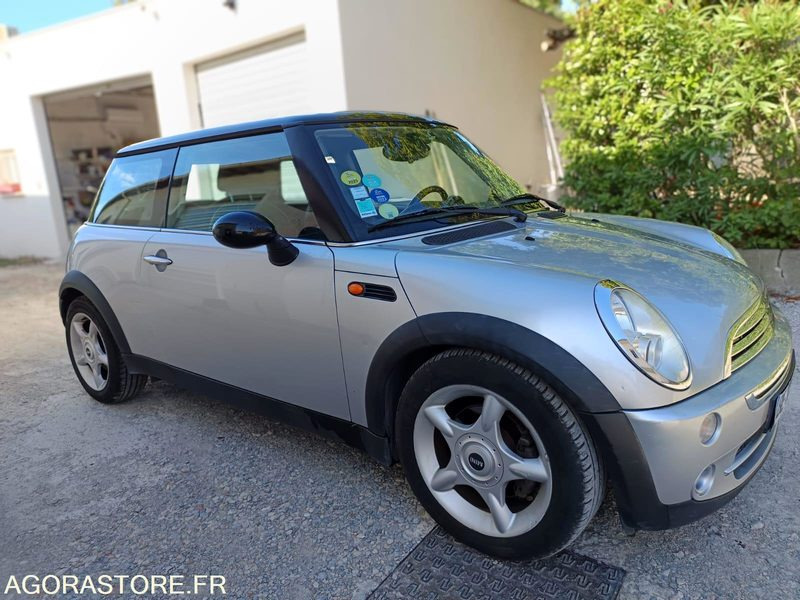 MINI COOPER 1.6 115CV- 2005 - 172400KMS - Voiture: photos 2 MINI COOPER 1.6 115CV- 2005 - 172400KMS - Voiture: photos 2