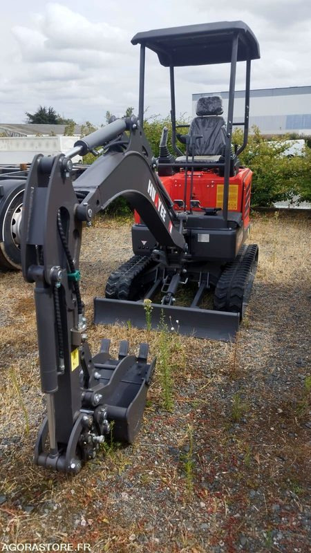 MINI-PELLE MOTEUR KUBOTA - HUAYEE HY20 - Pelle: photos 2 MINI-PELLE MOTEUR KUBOTA - HUAYEE HY20 - Pelle: photos 2