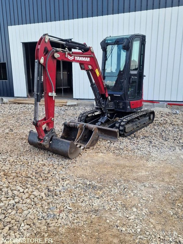 MINI PELLE SUR CHENILLE YANMAR VIO27-6 - Mini pelle: photos 1 MINI PELLE SUR CHENILLE YANMAR VIO27-6 - Mini pelle: photos 1