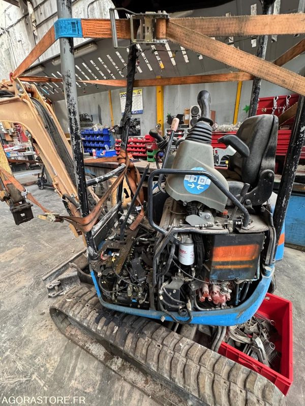 MINI PELLE - YANMAR - VIO17 - 2017 / 1590 heures (JGYJ0G372 - 053697) - Mini pelle: photos 4 MINI PELLE - YANMAR - VIO17 - 2017 / 1590 heures (JGYJ0G372 - 053697) - Mini pelle: photos 4