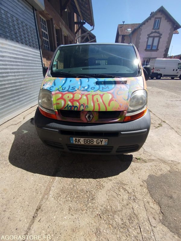 MINIBUS - Voiture: photos 1 MINIBUS - Voiture: photos 1