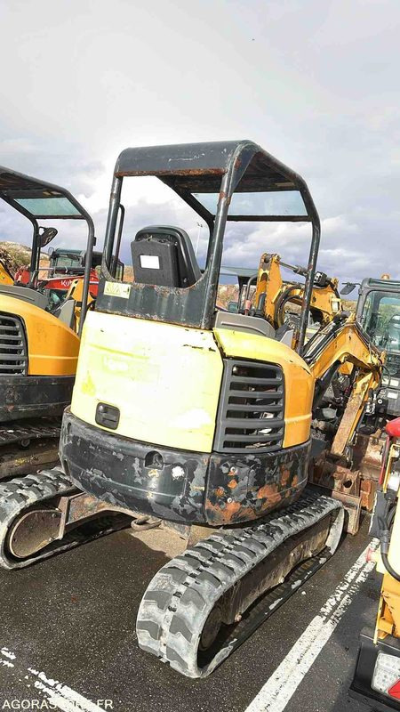 MINIPELLE BOBCAT E27 - 2014 / 2753 HEURES (PEL25G010270) - Pelle: photos 1 MINIPELLE BOBCAT E27 - 2014 / 2753 HEURES (PEL25G010270) - Pelle: photos 1