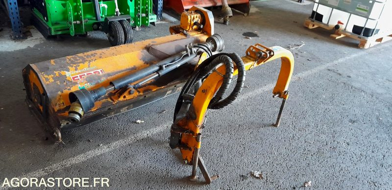 BROYEUR D ACCOTEMENT 150CM - Machine agricole: photos 1 BROYEUR D ACCOTEMENT 150CM - Machine agricole: photos 1
