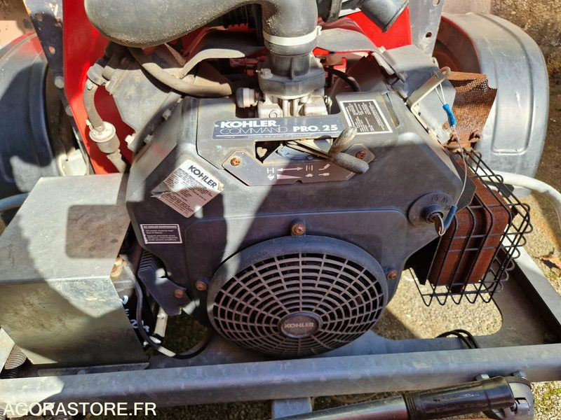 Broyeur de branches sur remorque FSI - 2010 - AZ461AW - Machine agricole: photos 4 Broyeur de branches sur remorque FSI - 2010 - AZ461AW - Machine agricole: photos 4