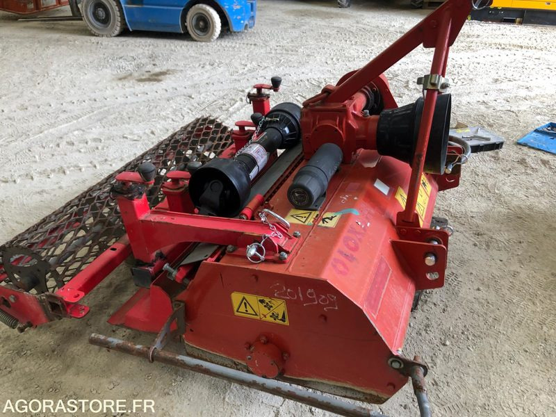 Enfouisseur de pierres DAIRON RD100NIV pour micro tracteur 22-35CV - Machine agricole: photos 3 Enfouisseur de pierres DAIRON RD100NIV pour micro tracteur 22-35CV - Machine agricole: photos 3