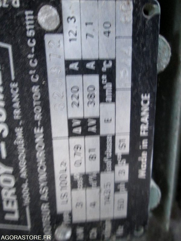 GROUPE AVEC VERIN HYDRAULIQUE - Machine agricole: photos 4 GROUPE AVEC VERIN HYDRAULIQUE - Machine agricole: photos 4