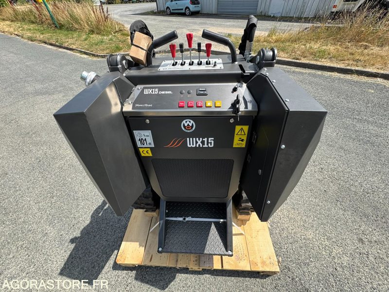 Mini chargeuse à chenilles worky quad WX15D - Machine agricole: photos 3 Mini chargeuse à chenilles worky quad WX15D - Machine agricole: photos 3