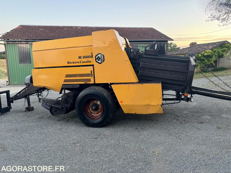 PRESSE RIVIERE CASALIS RC 8080 - 1990 - Machine agricole: photos 3 PRESSE RIVIERE CASALIS RC 8080 - 1990 - Machine agricole: photos 3
