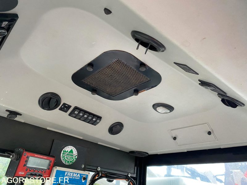 PULVE AUTOMOTEUR FREMA SATURNE - 2013 - Machine agricole: photos 5 PULVE AUTOMOTEUR FREMA SATURNE - 2013 - Machine agricole: photos 5