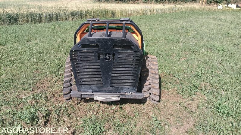 Robot de pente MDB LV 600+ - 2021 - 829heures - Machine agricole: photos 4 Robot de pente MDB LV 600+ - 2021 - 829heures - Machine agricole: photos 4