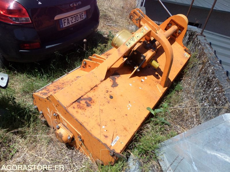 Rotobroyeur frontal noremat XP2000 -2009- N2GF - Machine agricole: photos 4 Rotobroyeur frontal noremat XP2000 -2009- N2GF - Machine agricole: photos 4