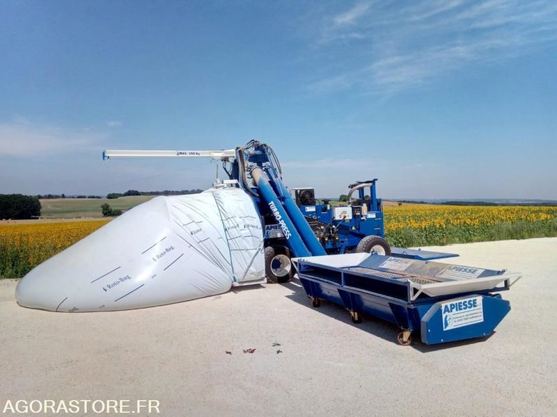 Ensacheuse/boudineuse/ensileuse pour grains céréales mise en service 2017 - Machine agricole: photos 2 Ensacheuse/boudineuse/ensileuse pour grains céréales mise en service 2017 - Machine agricole: photos 2