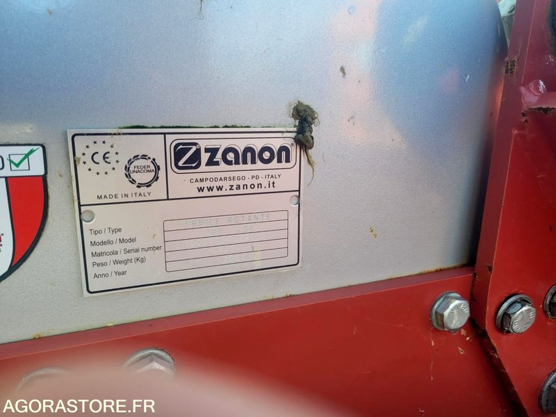 Herse rotative - Machine agricole: photos 2 Herse rotative - Machine agricole: photos 2