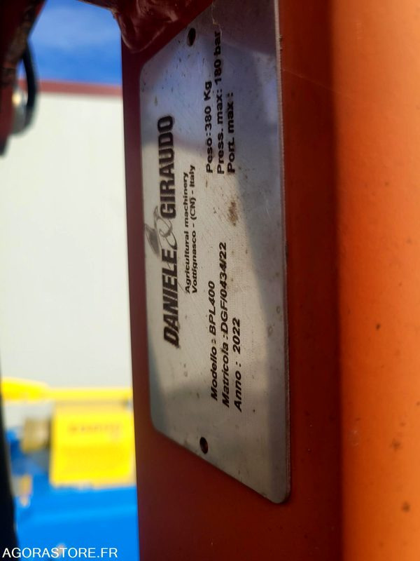 Lève sac - Machine agricole: photos 2 Lève sac - Machine agricole: photos 2