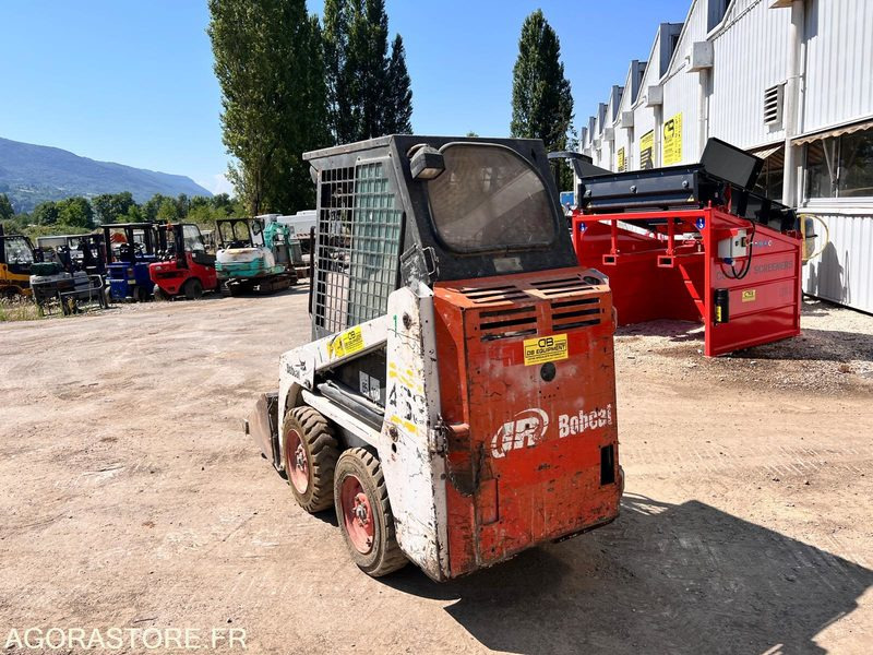 Mini-chargeuse Bobcat 463 - 2001 - 3055 heures - Chargeuse: photos 3 Mini-chargeuse Bobcat 463 - 2001 - 3055 heures - Chargeuse: photos 3