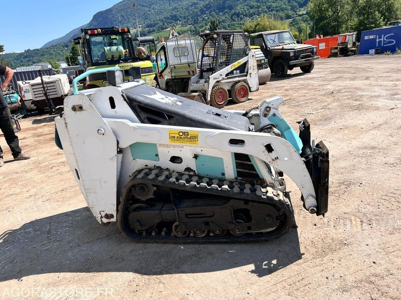 Mini-chargeuseà chenilles Bobcat MT55 - Chargeuse compacte sur chenilles: photos 5 Mini-chargeuseà chenilles Bobcat MT55 - Chargeuse compacte sur chenilles: photos 5