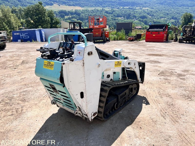 Mini-chargeuseà chenilles Bobcat MT55 - Chargeuse compacte sur chenilles: photos 4 Mini-chargeuseà chenilles Bobcat MT55 - Chargeuse compacte sur chenilles: photos 4