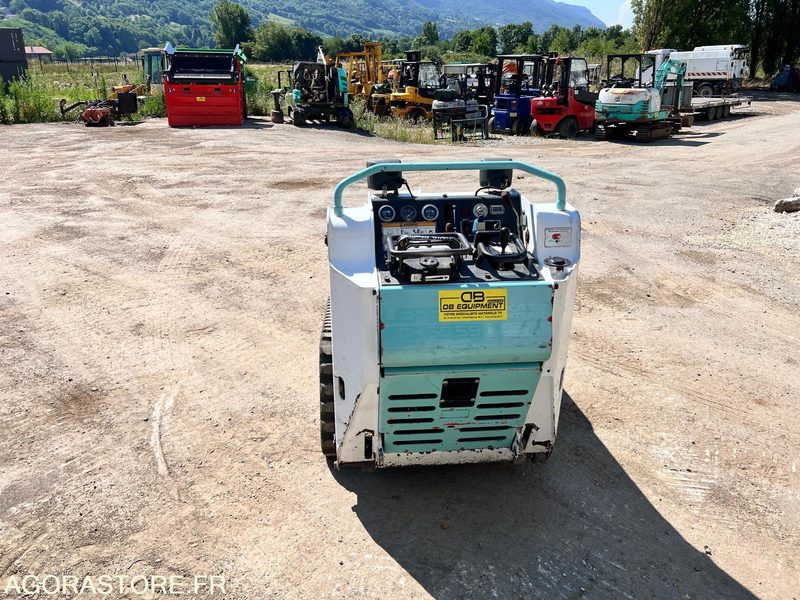 Mini-chargeuseà chenilles Bobcat MT55 - Chargeuse compacte sur chenilles: photos 3 Mini-chargeuseà chenilles Bobcat MT55 - Chargeuse compacte sur chenilles: photos 3