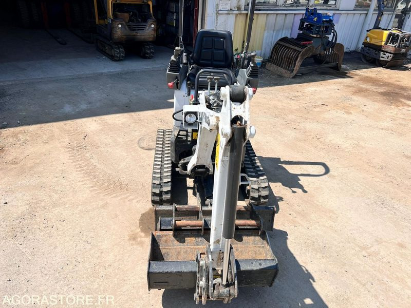 Mini-pelle 1T Bobcat E10 Z comme neuve - Année 2023 - 135heures - Pelle: photos 5 Mini-pelle 1T Bobcat E10 Z comme neuve - Année 2023 - 135heures - Pelle: photos 5