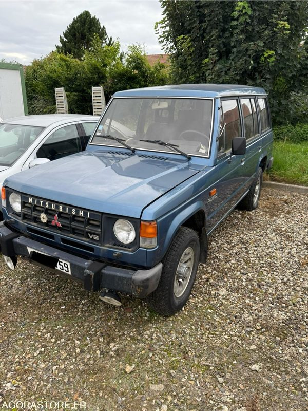 Mitsubishi Pajero v6 - SUV: photos 1 Mitsubishi Pajero v6 - SUV: photos 1